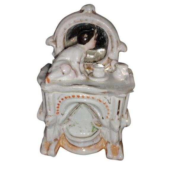 Vintage Jewelry - Antique Victorian Staffordshire Style Figural Mantelpiece Figurine Girl Vanity